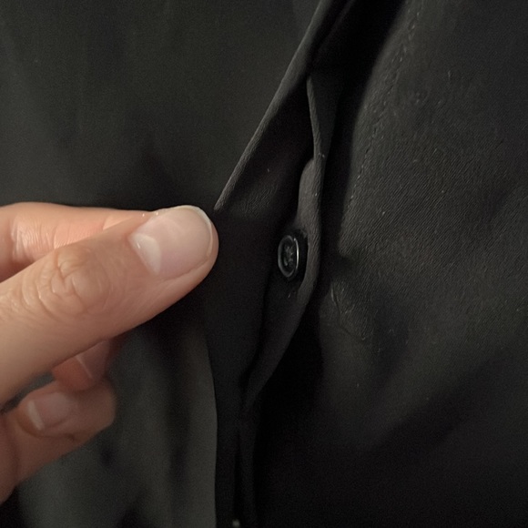 Black ruffle blouse - Picture 4 of 8